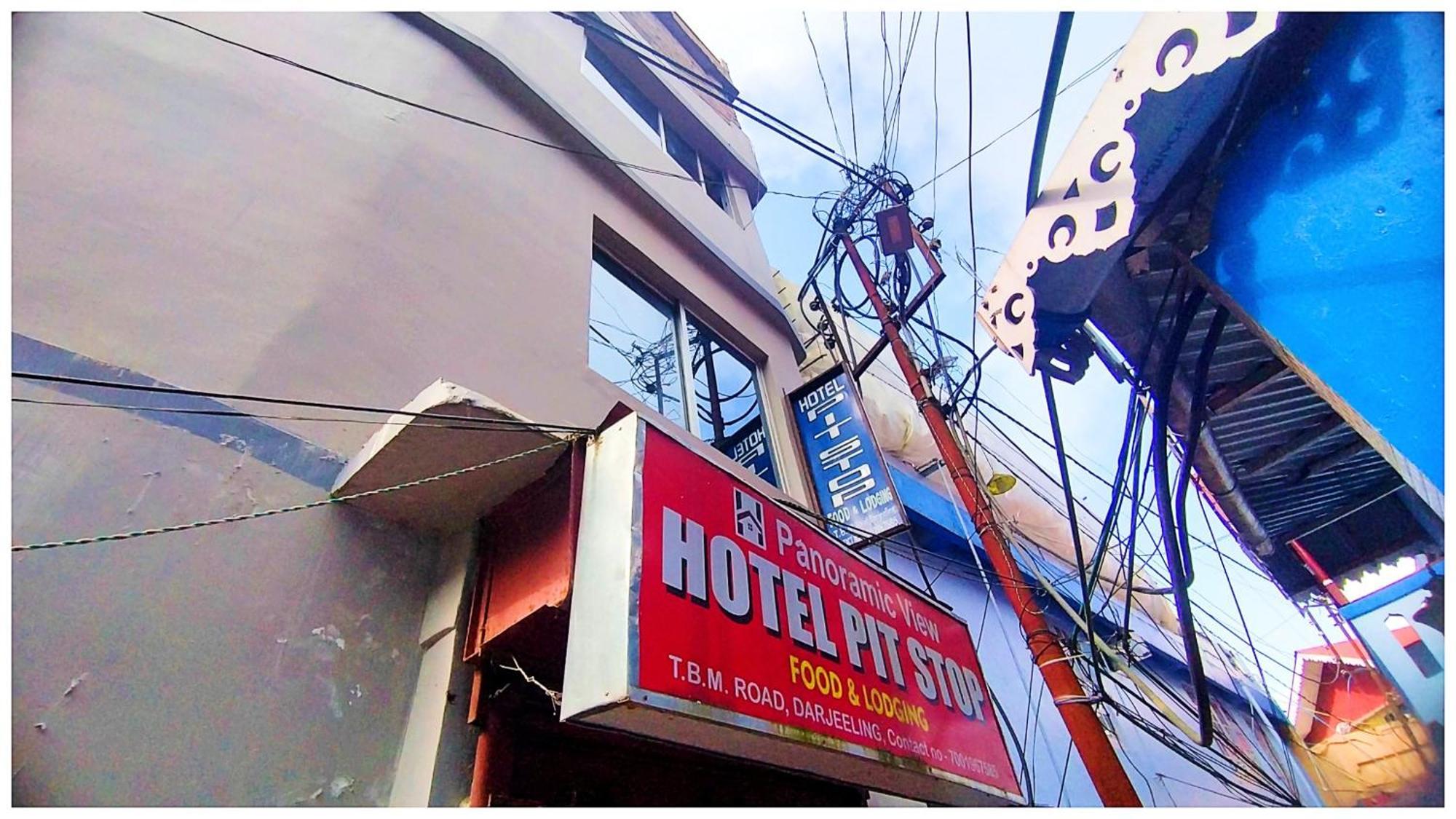 Hotel Premium Pitstop Near Railway Station Best Hotel In Darjeeling 다르질링 외부 사진