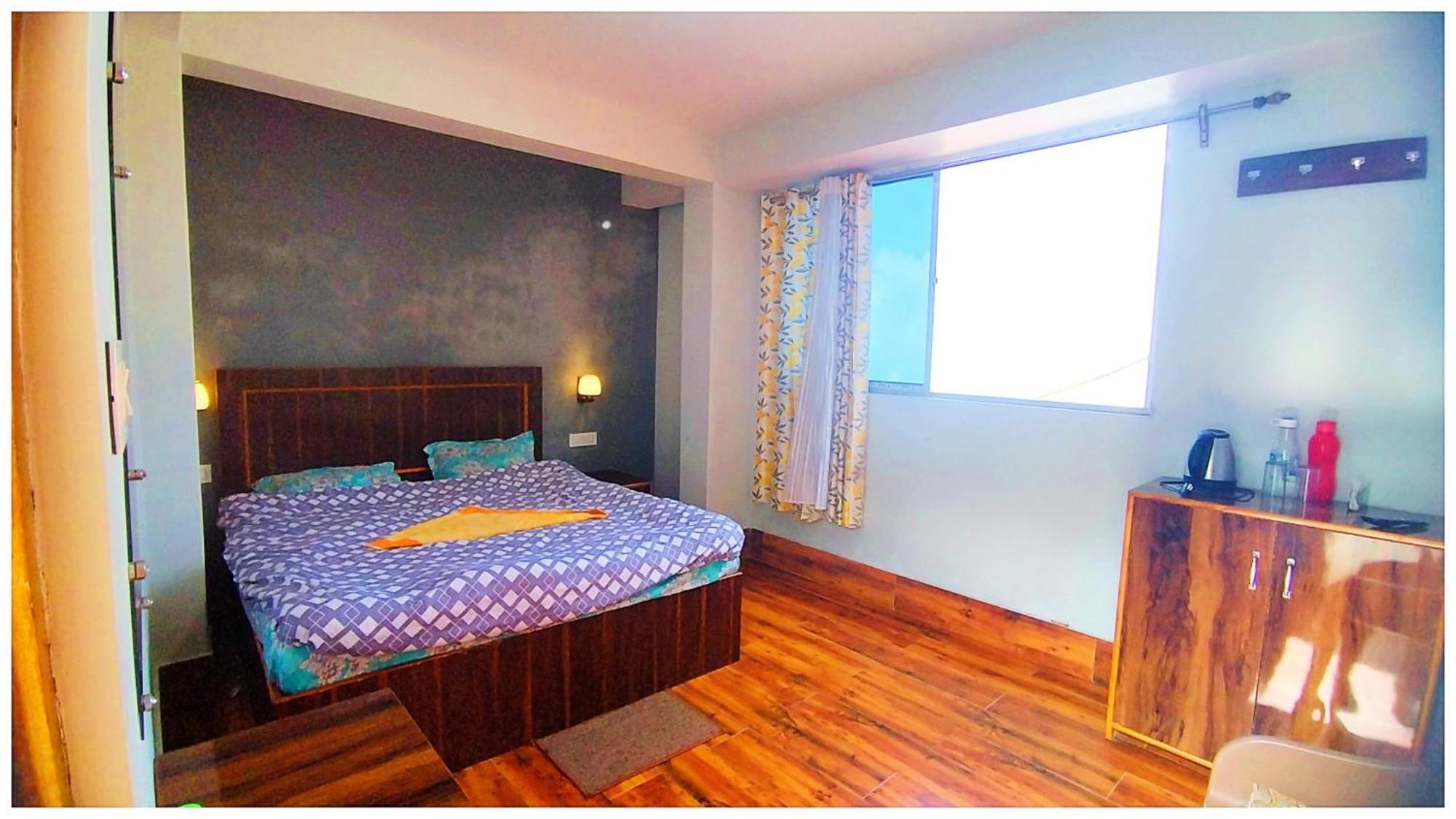 Hotel Premium Pitstop Near Railway Station Best Hotel In Darjeeling 다르질링 외부 사진